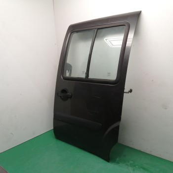 Recambio de puerta lateral corredera izquierda para fiat doblo cargo (223) 1.9 jtd cat referencia OEM IAM  OBSERVAR FOTOS 