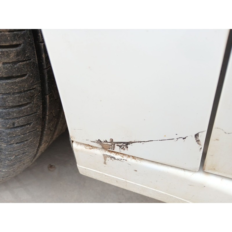 ALETA DELANTERA IZQUIERDA