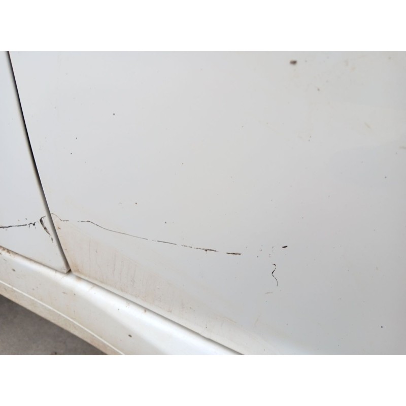 PUERTA DELANTERA IZQUIERDA