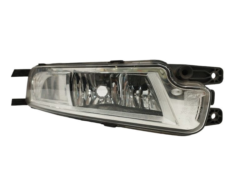 Recambio de faro antiniebla derecho para volkswagen passat lim. (3g2) 2.0 tdi referencia OEM IAM 3G0941662H Recambio de faro antiniebla derecho para volkswagen passat lim. (3g2) 2.0 tdi referencia OEM IAM 3G0941662H