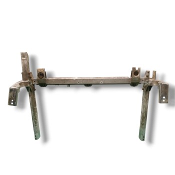 Recambio de travesaño inferior para mercedes-benz clase a (w176) a 180 (176.042) referencia OEM IAM A2466200019  