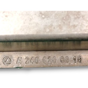 Recambio de travesaño inferior para mercedes-benz clase a (w176) a 180 (176.042) referencia OEM IAM A2466200019  