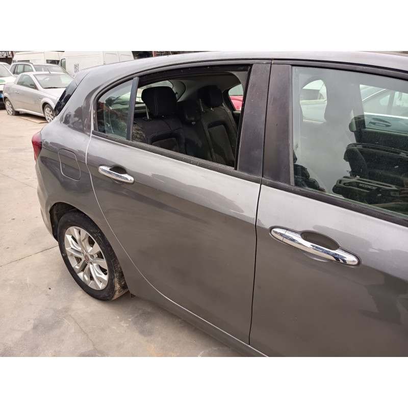 PUERTA TRASERA DERECHA