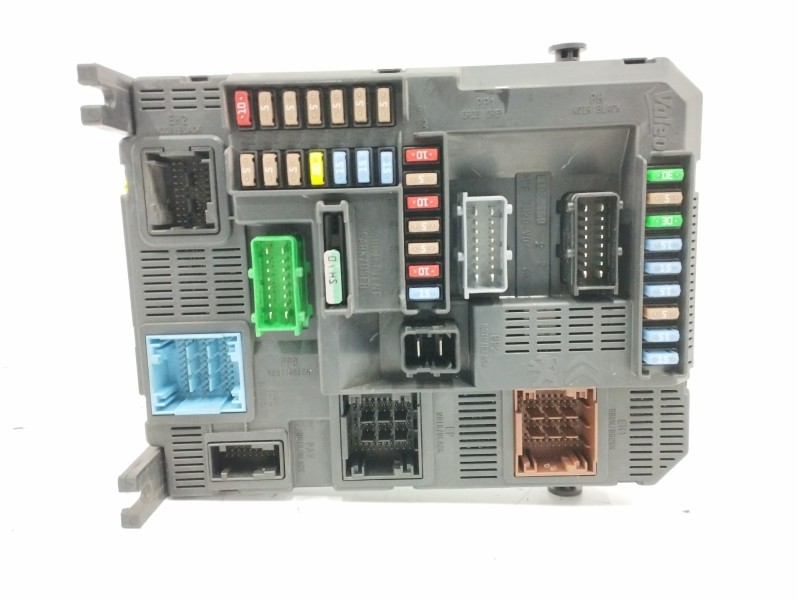 Recambio de caja reles / fusibles para citroën c4 cactus 1.2 12v vti referencia OEM IAM 9807531680  