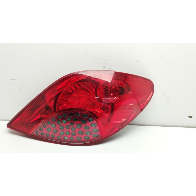 Recambio de piloto trasero derecho para peugeot 207 1.6 16v hdi referencia OEM IAM   