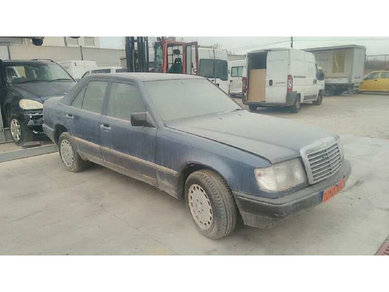 mercedes-benz clase e (w124) berlina del año 1986