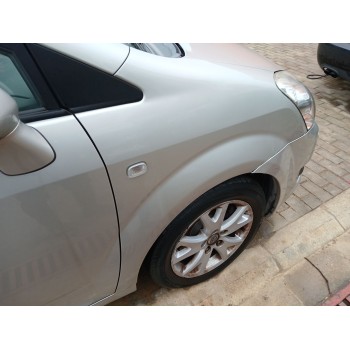 Recambio de aleta delantera derecha para toyota corolla verso (zer_, zze12_, r1_) 2.2 d-4d (aur10_) referencia OEM IAM   