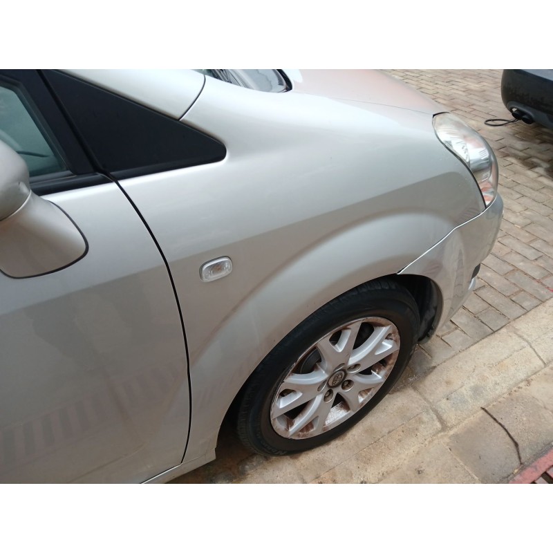 ALETA DELANTERA DERECHA