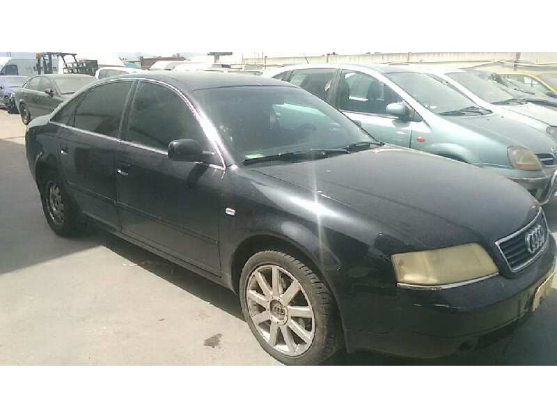 AUDI A6 BERLINA (4B2)