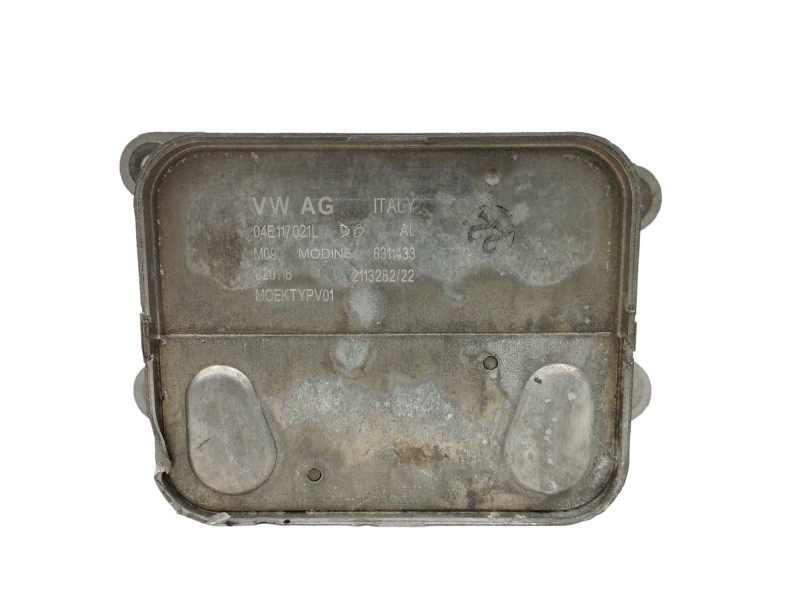 Recambio de enfriador aceite motor para volkswagen polo 1.0 tsi referencia OEM IAM 04E117021L Recambio de enfriador aceite motor para volkswagen polo 1.0 tsi referencia OEM IAM 04E117021L