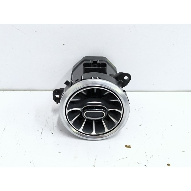 Recambio de rejilla aireadora para mercedes-benz clase a sedán (v177) a 180 d (177.103) referencia OEM IAM A1778306502  