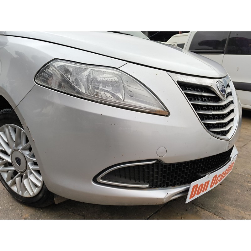 PARAGOLPES DELANTERO