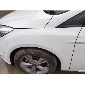 Recambio de aleta delantera izquierda para ford focus iii 1.6 tdci referencia OEM IAM 2171304  