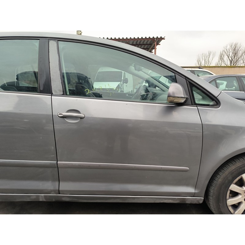Recambio de puerta delantera derecha para volkswagen golf v (1k1) 1.9 tdi referencia OEM IAM 5M0831106E 5M0831302P 