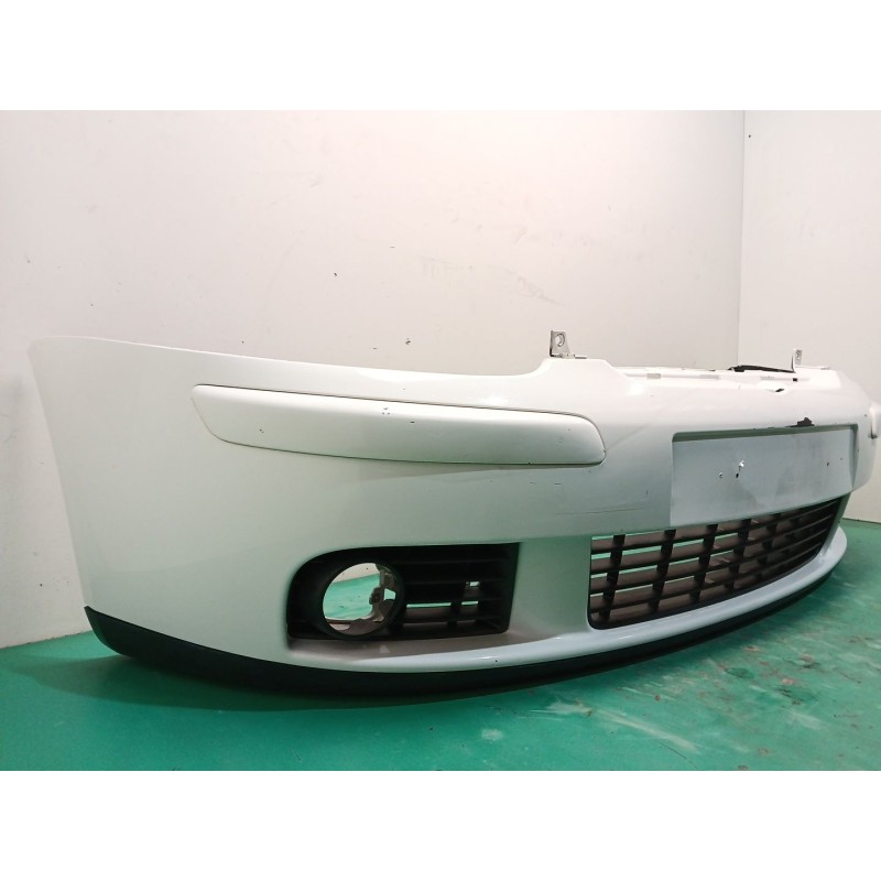 PARAGOLPES DELANTERO