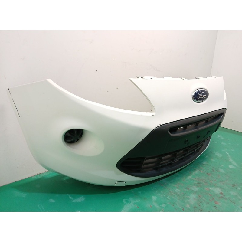 PARAGOLPES DELANTERO