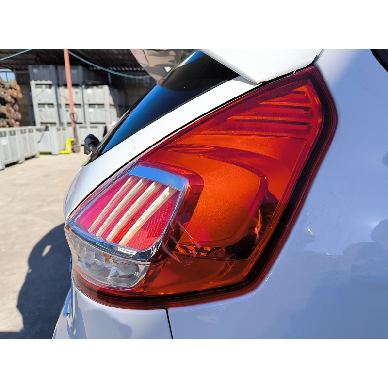 PILOTO TRASERO DERECHO