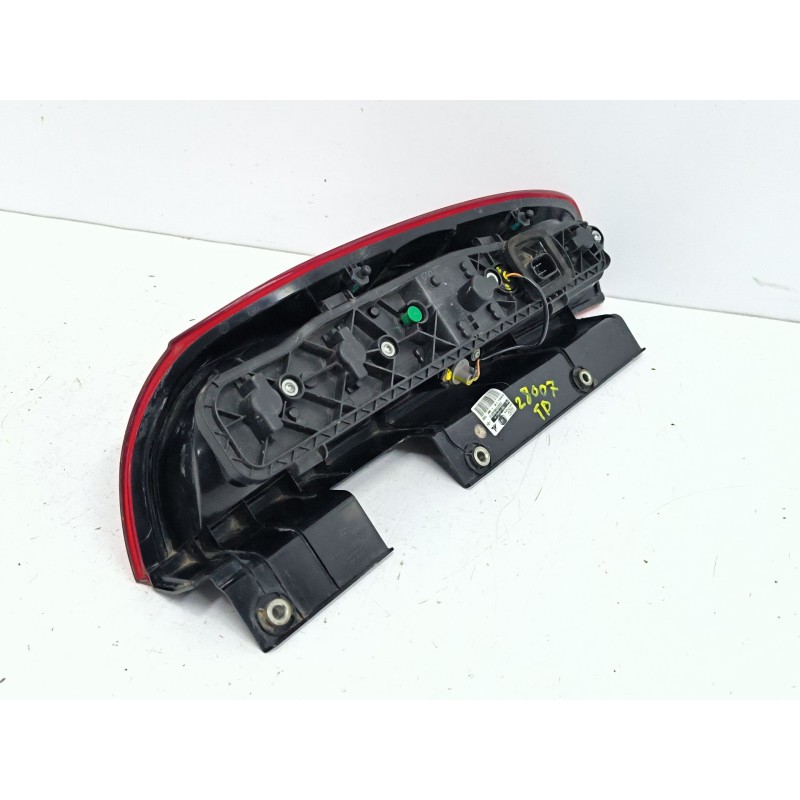 PILOTO TRASERO DERECHO