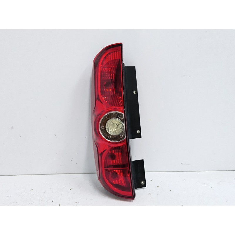 Recambio de piloto trasero izquierdo para fiat doblo cargo (263_) 1.3 d multijet referencia OEM IAM 02038099900010  