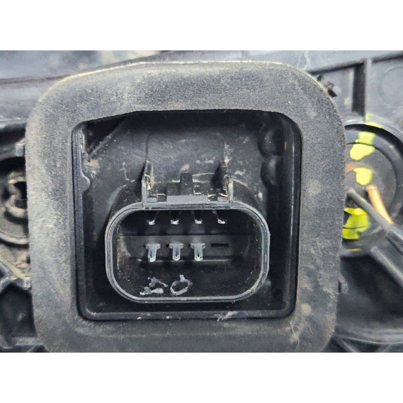 PILOTO TRASERO IZQUIERDO