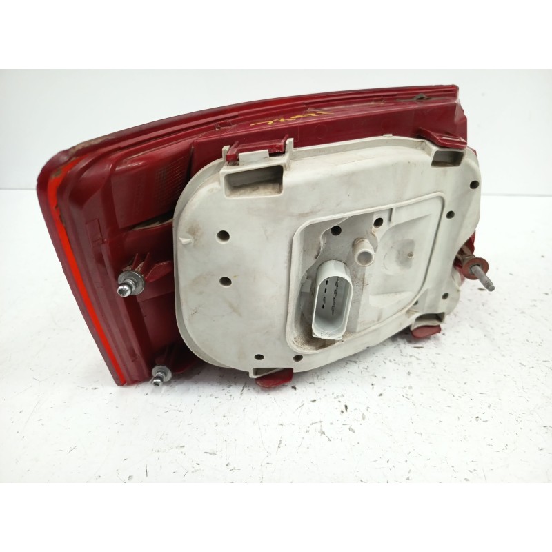 PILOTO TRASERO DERECHO