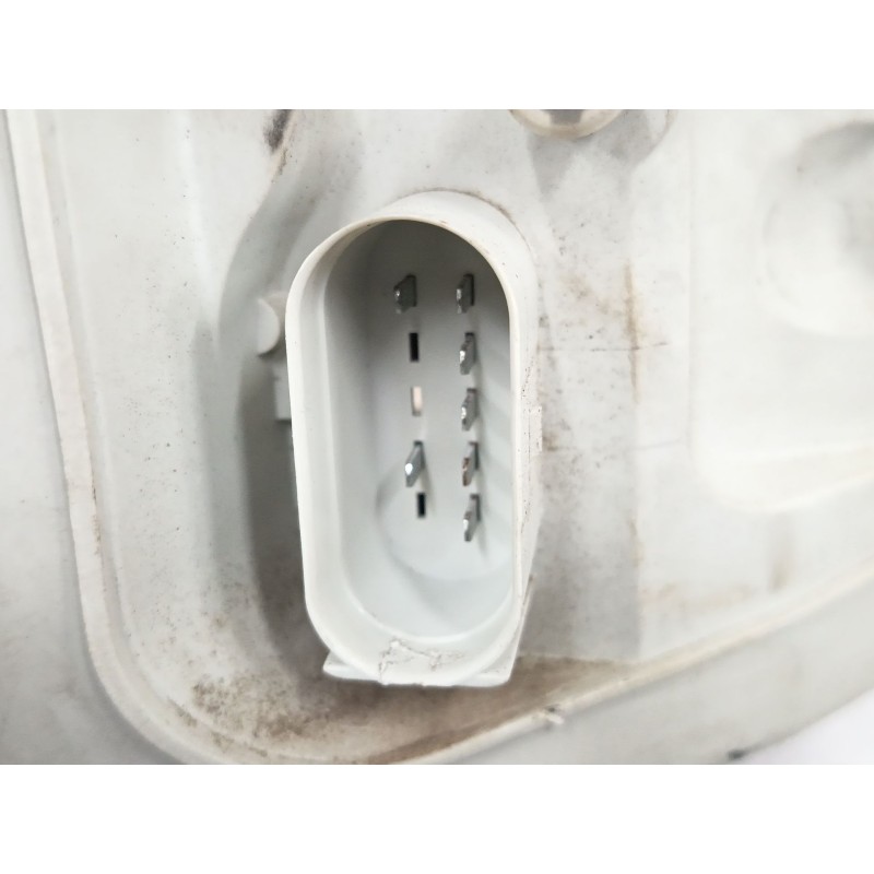 PILOTO TRASERO DERECHO