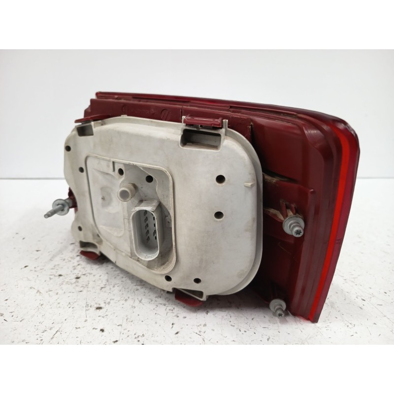 PILOTO TRASERO IZQUIERDO