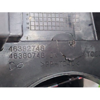 Recambio de faro derecho para fiat doblo cargo (263_) 1.3 d multijet referencia OEM IAM 46382748  