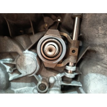 Recambio de caja cambios para ford escort berl./turn./cab./express laser berlina referencia OEM IAM 81TTBC  