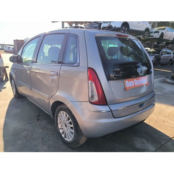 lancia musa (350_) del año 2010