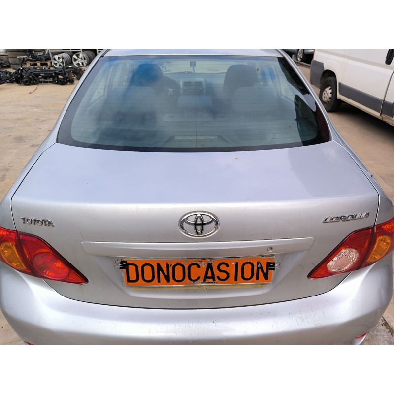 Recambio de tapa maletero para toyota corolla sedán (_e15_) 1.6 dual vvti (zre141, zre151) referencia OEM IAM 6440112B30  