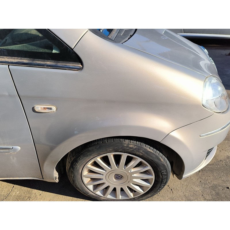 Recambio de aleta delantera derecha para lancia musa (350_) 1.3 d multijet (350.axg11, 350.axg1a) referencia OEM IAM 51812230  