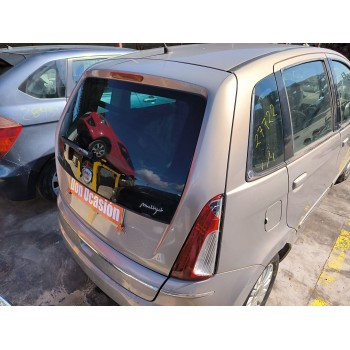 lancia musa (350_) del año 2010