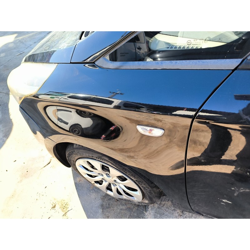 ALETA DELANTERA IZQUIERDA