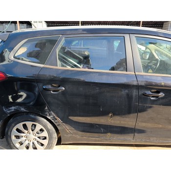 Recambio de puerta trasera derecha para kia carens iv 1.7 crdi referencia OEM IAM 77004A4000  
