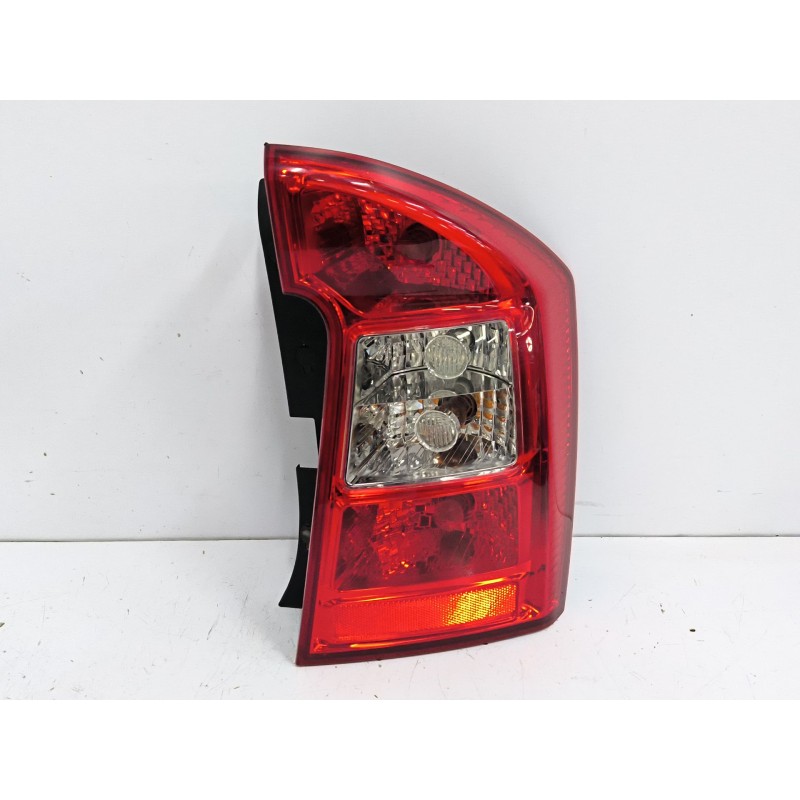 Recambio de piloto trasero derecho para kia carens iii monospace (un) 2.0 crdi 140 referencia OEM IAM 92402100  