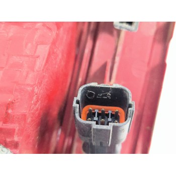 Recambio de piloto trasero derecho para kia carens iii monospace (un) 2.0 crdi 140 referencia OEM IAM 92402100  