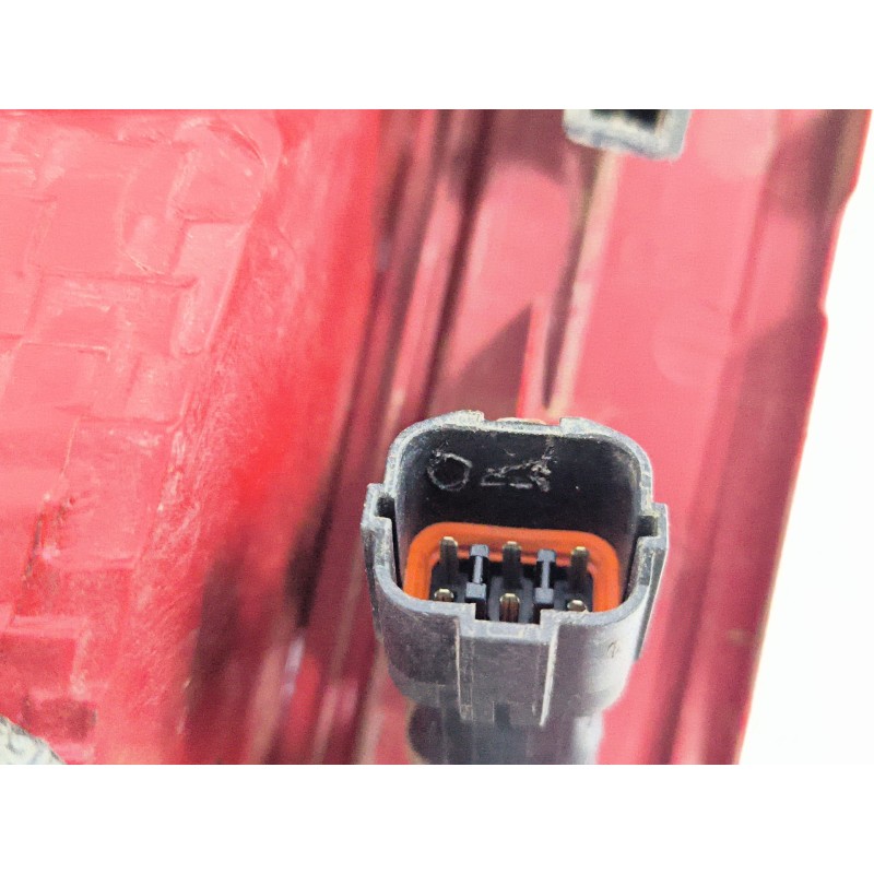 PILOTO TRASERO DERECHO