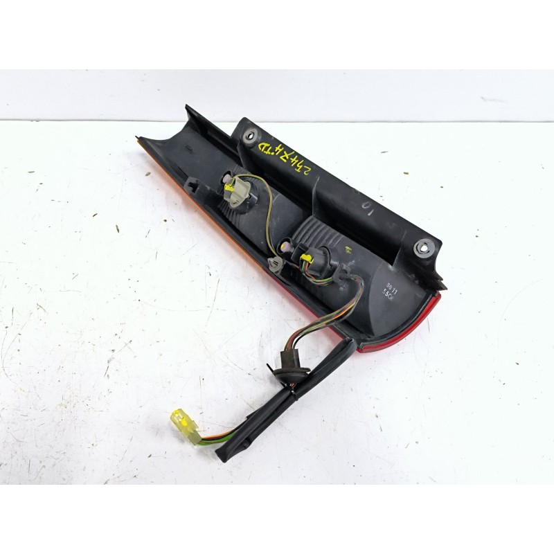 PILOTO TRASERO DERECHO