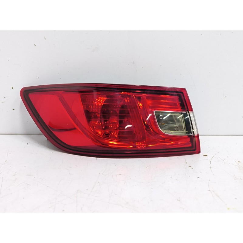 PILOTO TRASERO IZQUIERDO