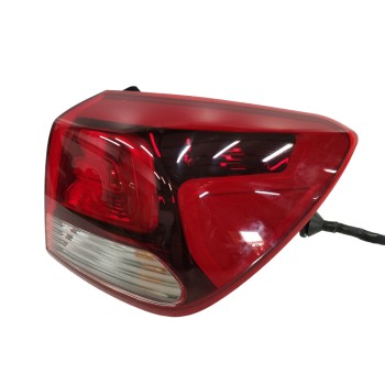 Recambio de piloto trasero derecho para kia rio (yb) 1.2 cat referencia OEM IAM 92402H8  