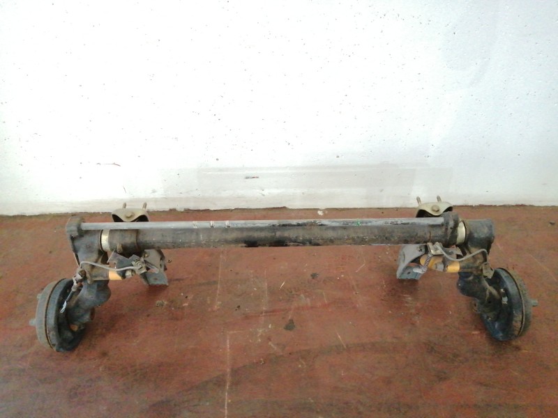 Recambio de puente trasero para peugeot 205 berlina 1.8 diesel referencia OEM IAM   