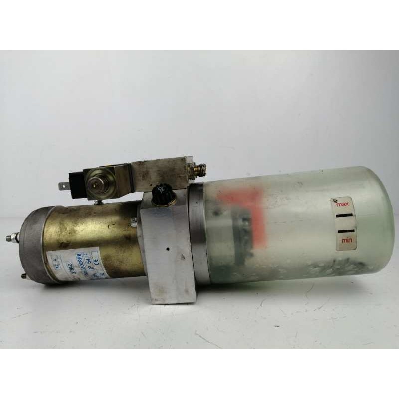 Recambio de no identificado para audi a8 (d2) 4.2 quattro referencia OEM IAM 4D4901137 BOMBA HIDRAULICA VENTANILLAS 