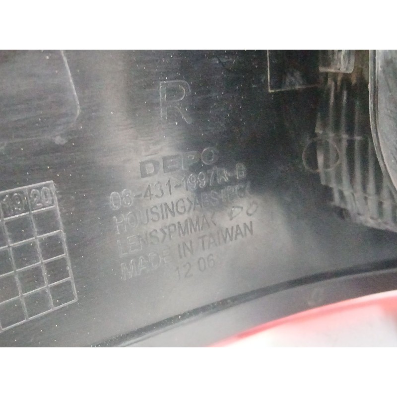 PILOTO TRASERO DERECHO