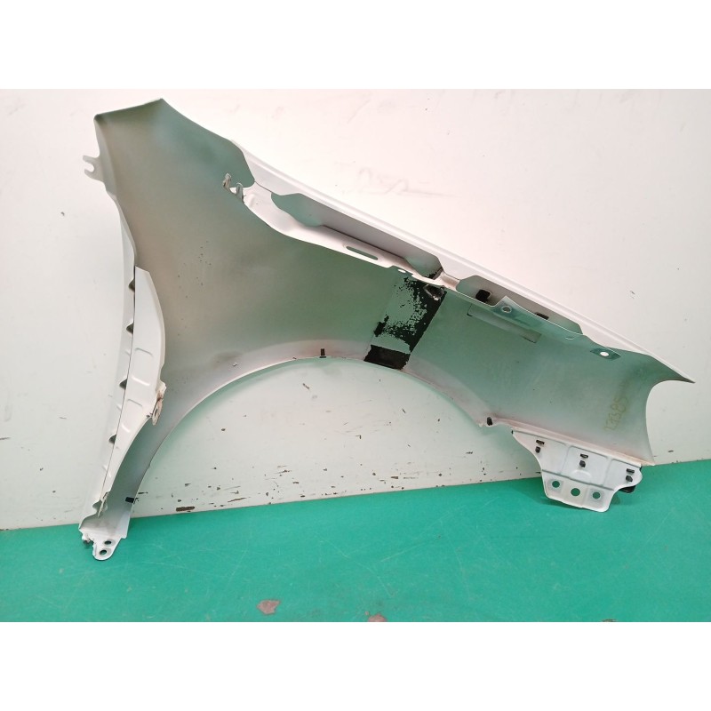 ALETA DELANTERA IZQUIERDA