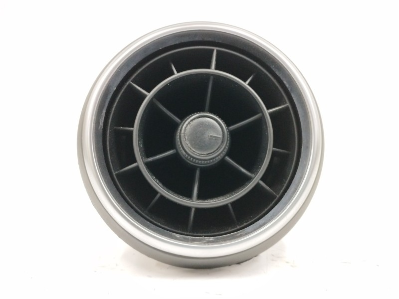 Recambio de rejilla aireadora para audi a1 (8x) 1.6 tdi referencia OEM IAM 8X1820902  
