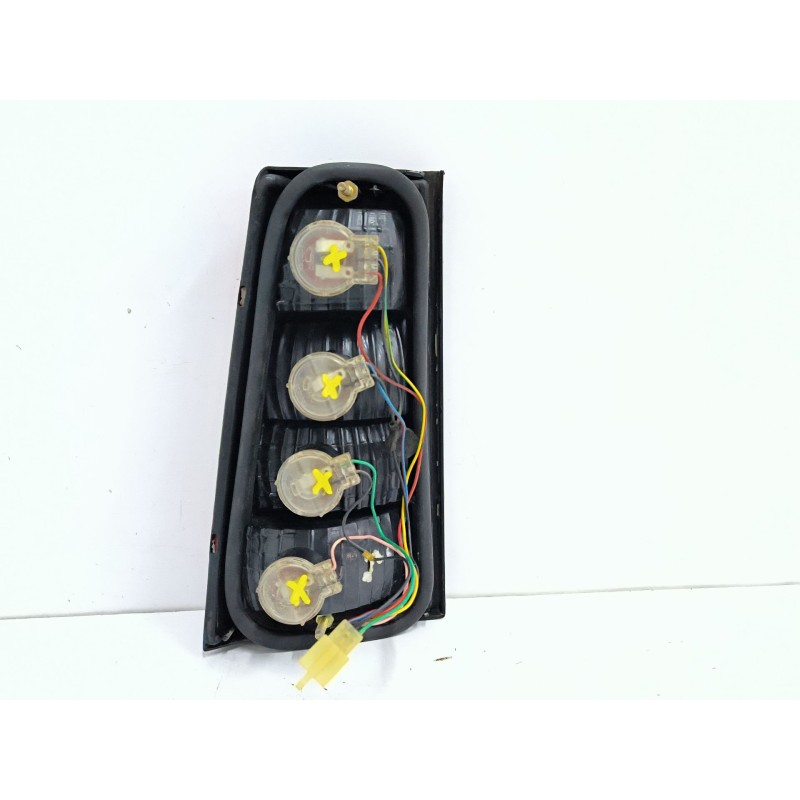 PILOTO TRASERO DERECHO