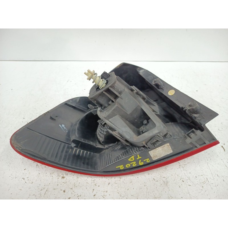 PILOTO TRASERO DERECHO