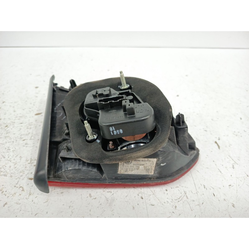 PILOTO TRASERO DERECHO INTERIOR