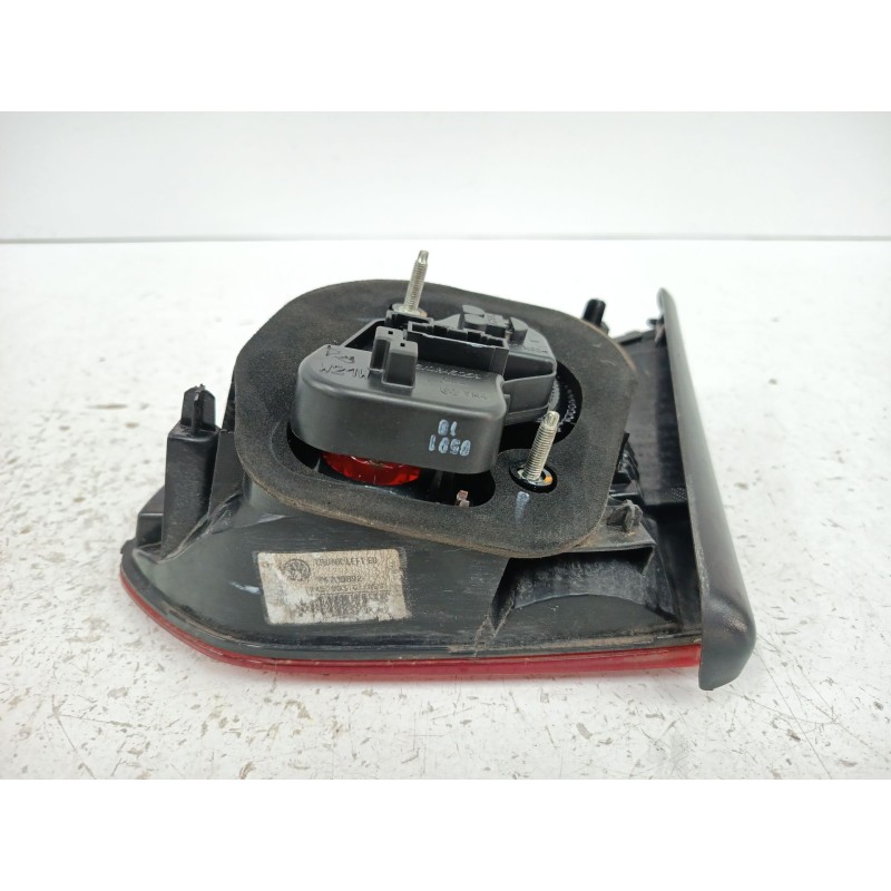 PILOTO TRASERO IZQUIERDO INTERIOR